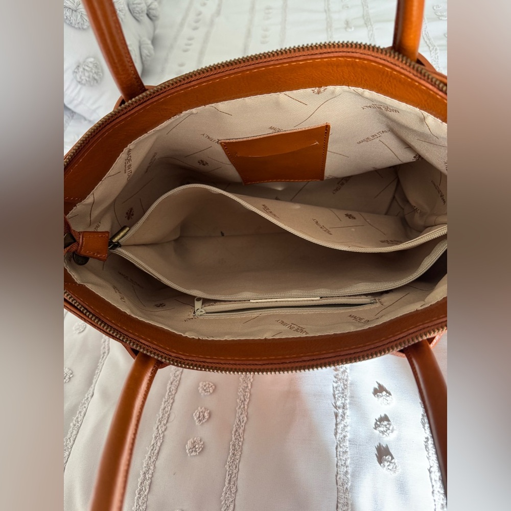 Florentine Tan Leather Tote Bag EUC - Picture 7 of 9